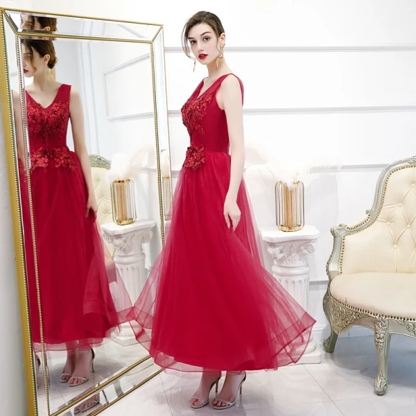 Chic / Belle Rouge Robe De Soirée 2020 Princesse V-Cou Sans Manches Appliques En Dentelle Fleur Perlage Perle Longueur Cheville Volants Dos Nu Robe De Ceremonie
