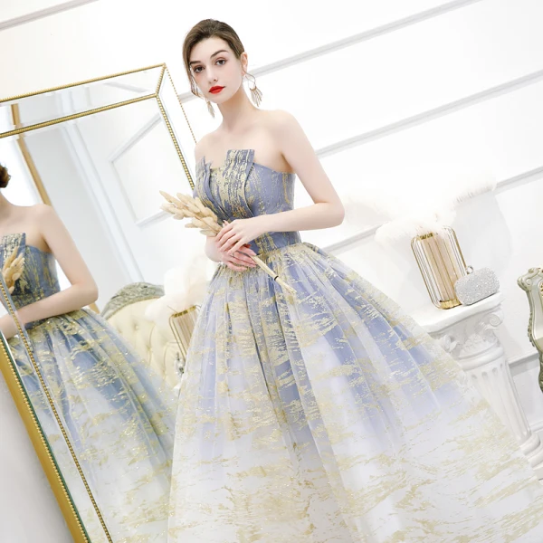 Élégant Océan Bleu Dégradé De Couleur Blanche Robe De Bal 2020 Robe Boule Bustier Sans Manches Glitter Tulle Longue Volants Dos Nu Robe De Ceremonie
