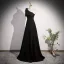 Chic / Beautiful Black Pearl Tassel Satin Prom Dresses 2023 A-Line / Princess One-Shoulder Bow Short Sleeve Backless Floor-Length / Long Formal Dresses