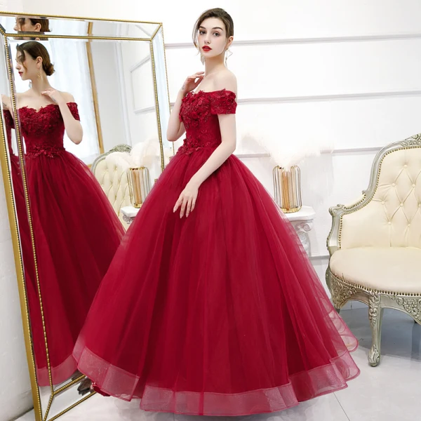 Chic / Beautiful Burgundy Prom Dresses 2020 Ball Gown Off-The-Shoulder Short Sleeve Appliques Lace Beading Floor-Length / Long Ruffle Backless Formal Dresses