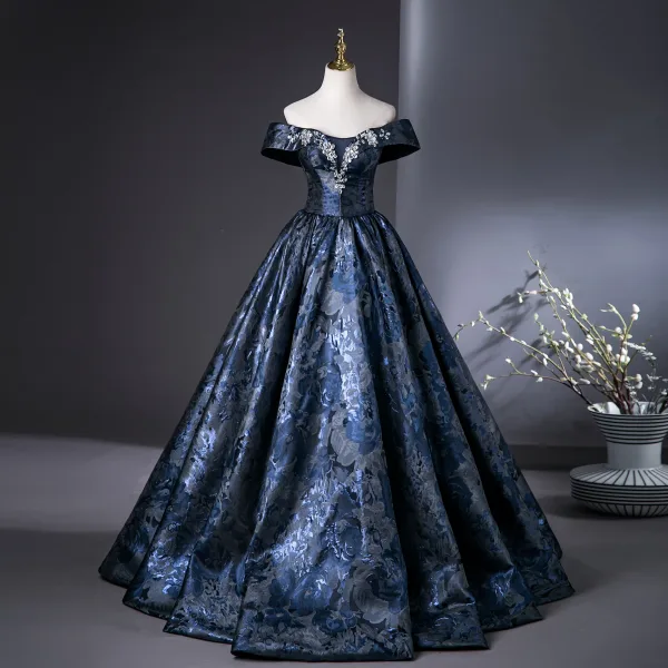Vintage / Retro Navy Blue Rhinestone Printing Satin Prom Dresses 2025 Ball Gown Off-The-Shoulder Short Sleeve Backless Floor-Length / Long Prom Formal Dresses