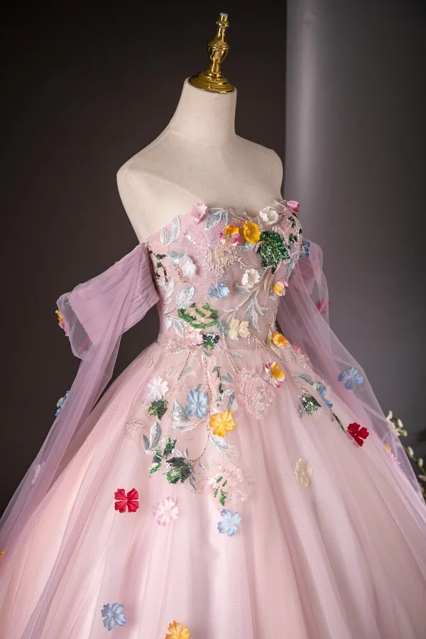 Elegant Blushing Pink Sequins Lace Flower Appliques Prom Dresses 2024 Ball Gown Strapless Sleeveless Backless Floor-Length / Long Prom Formal Dresses