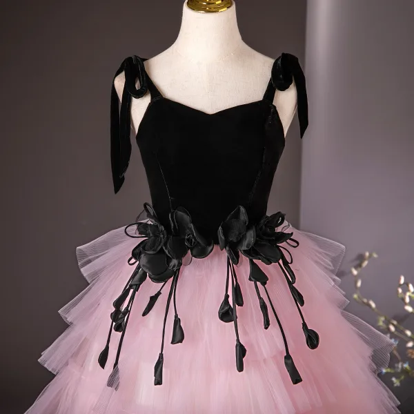 Fashion Blushing Pink Cascading Ruffles Prom Dresses 2024 Ball Gown Spaghetti Straps Sleeveless Backless Floor-Length / Long Prom Formal Dresses