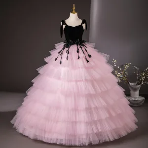 Mote Rødmende Rosa Gripende Ruffles Ballkjoler 2024 Ballkjole Spaghettistropper Uten Ermer Ryggløse Lange Ball Formelle Kjoler