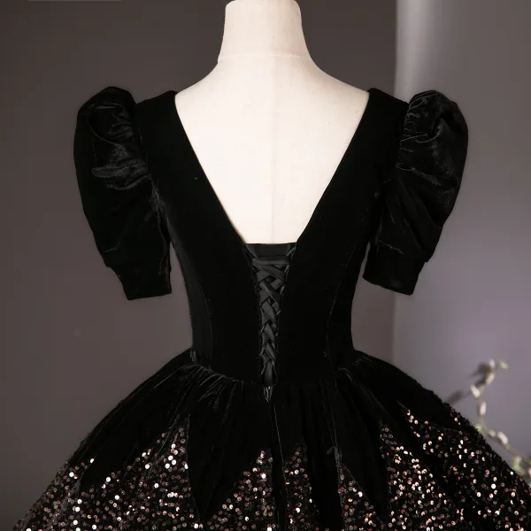 Vintage / Retro Black Sequins Prom Dresses 2024 Ball Gown V-Neck Short Sleeve Backless Floor-Length / Long Tulle Prom Formal Dresses
