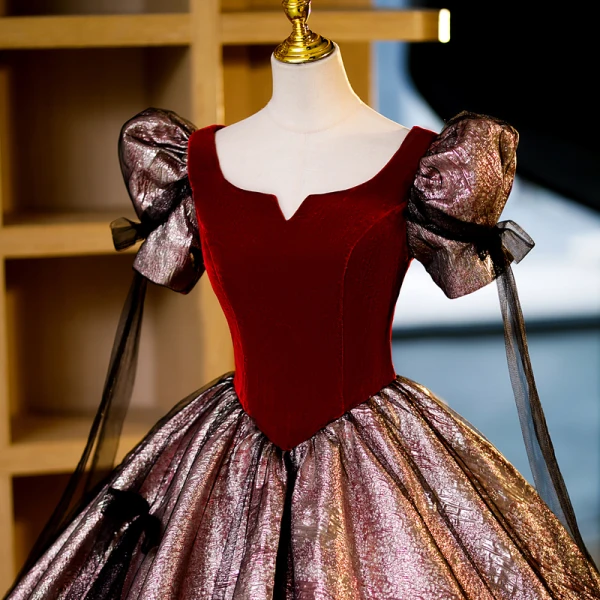 Vintage / Retro Burgundy Glitter Prom Dresses 2023 Ball Gown Scoop Neck Bow Short Sleeve Backless Floor-Length / Long Prom Formal Dresses