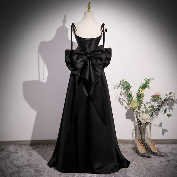 Fashion Black Pearl Satin Prom Dresses 2023 A-Line / Princess Spaghetti Straps Sleeveless Backless Bow Floor-Length / Long Formal Dresses