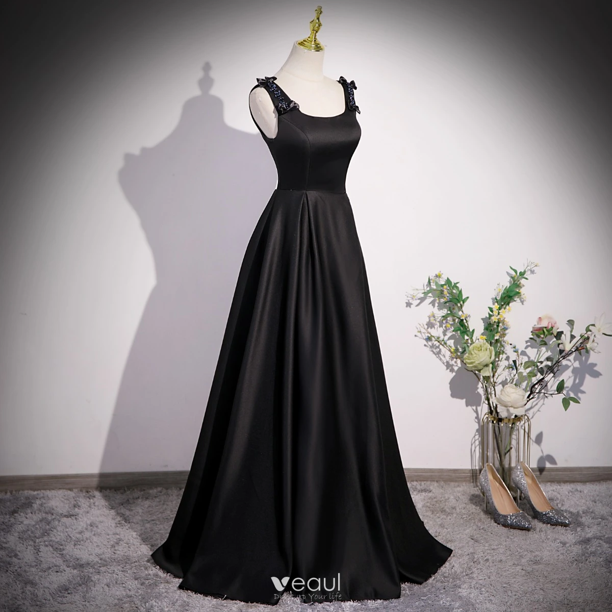 Elegant Black Corset Pleated Prom Dresses 2022 Ball Gown Strapless  Sleeveless Backless Sweep Train Formal Dresses