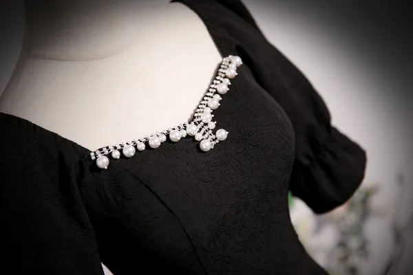 Vintage / Retro Black Pearl Rhinestone Prom Dresses 2023 A-Line / Princess Square Neckline Short Sleeve Backless Floor-Length / Long Formal Dresses