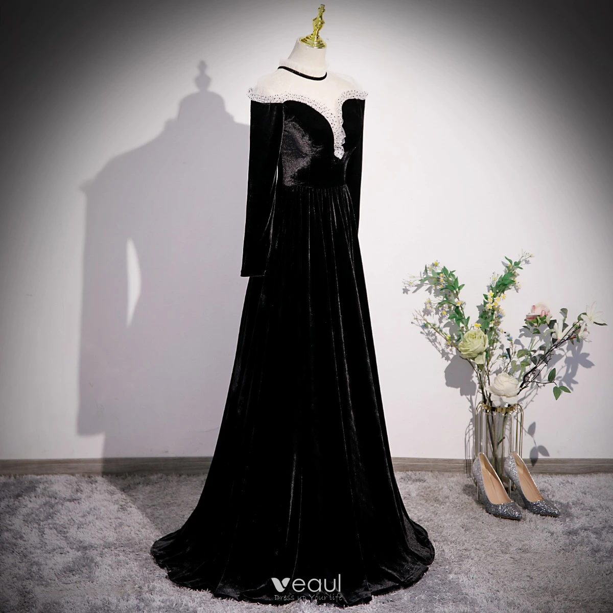 Elegant Black Velvet Prom Dresses 2023 A-Line / Princess High Neck