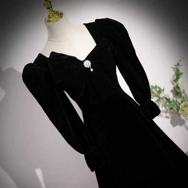 Vintage / Retro Black Pearl Rhinestone Velvet Prom Dresses 2023 A-Line / Princess Scoop Neck Long Sleeve Backless Floor-Length / Long Formal Dresses