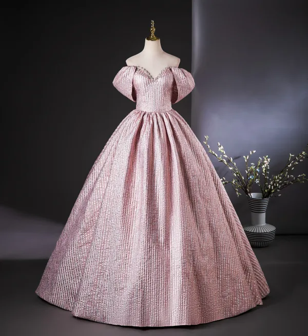 Elegant Blushing Pink Floor-Length / Long Prom Dresses 2024 Ball Gown Off-The-Shoulder Short Sleeve Backless Prom Formal Dresses