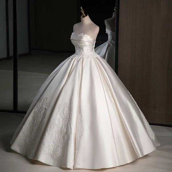 Elegant Champagne Lace Flower Satin Wedding Dresses 2023 Ball Gown Strapless Sleeveless Backless Floor-Length / Long Wedding