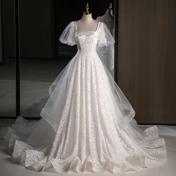 Chic / Beautiful White Lace Flower Appliques Wedding Dresses 2023 Ball Gown Square Neckline Short Sleeve Backless Floor-Length / Long Wedding