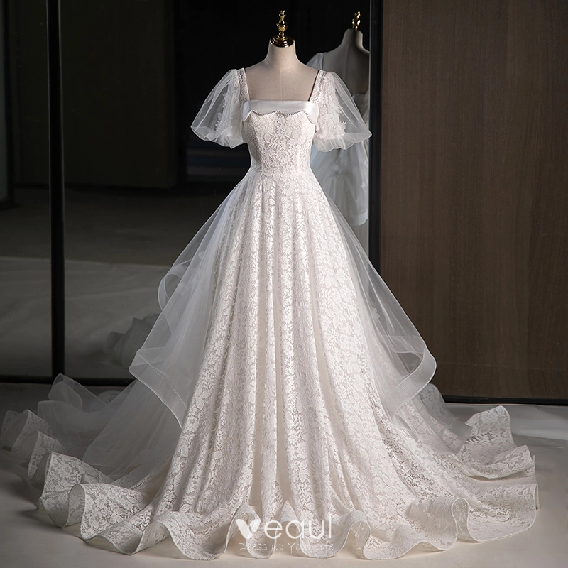 Chic / Beautiful White Lace Flower Appliques Wedding Dresses 2023 Ball Gown  Square Neckline Short Sleeve Backless Floor-Length / Long Wedding