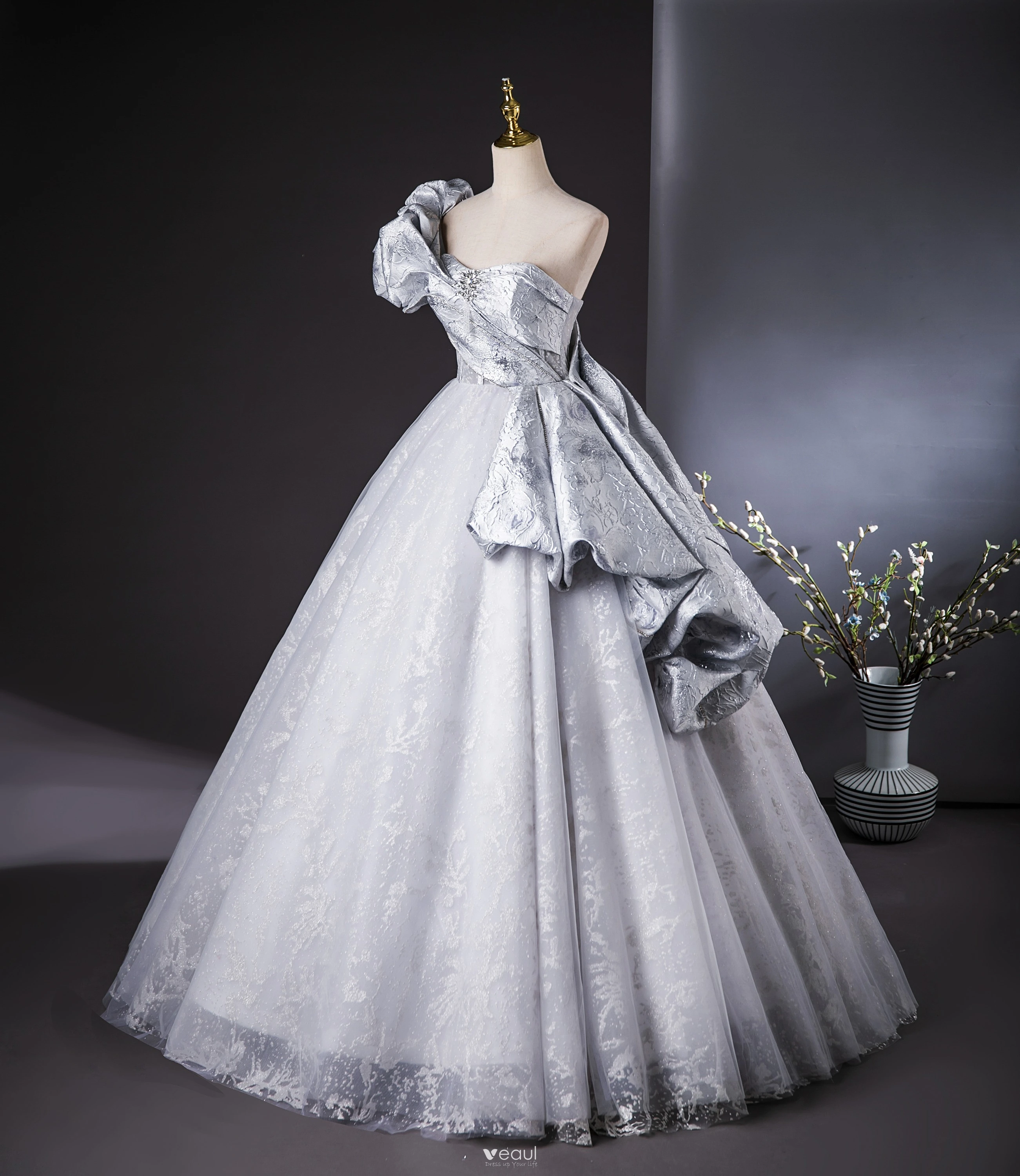 Fashion Silver Grey Rhinestone Prom Dresses 2024 Ball Gown One-Shoulder  Short Sleeve Backless Floor-Length / Long Prom Formal Dresses