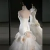 Modern / Fashion White Appliques Wedding Dresses 2023 Trumpet / Mermaid Strapless Sleeveless Backless Court Train Wedding
