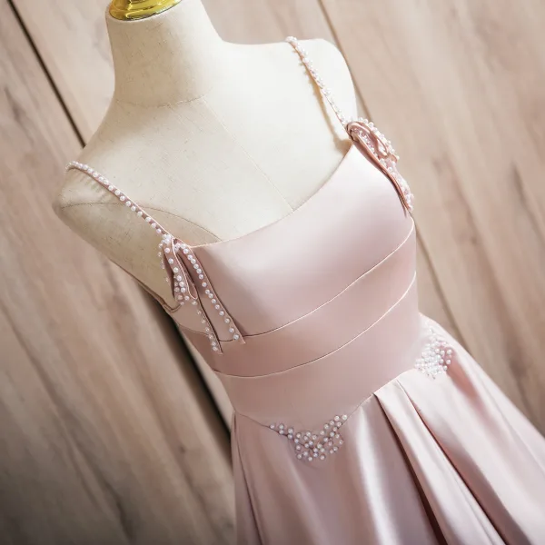 Schöne Rosa Perle Satin Ballkleider 2024 A Linie Spaghettiträger Ärmellos Rückenfreies Sweep / Pinsel Zug Ball Festliche Kleider