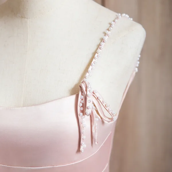 Schöne Rosa Perle Satin Ballkleider 2024 A Linie Spaghettiträger Ärmellos Rückenfreies Sweep / Pinsel Zug Ball Festliche Kleider
