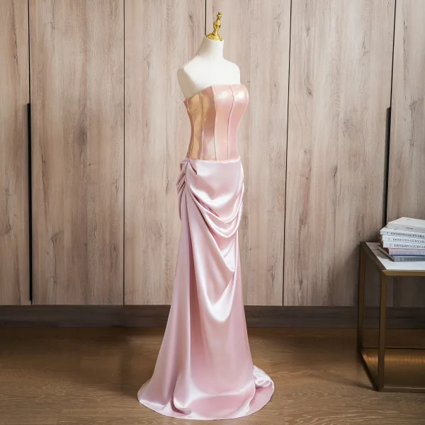 Sexy Blozen Roze Satijn Galajurken 2024 Trompet / Zeemeermin Strapless Mouwloos Ruglooze Sweep Trein Gala Gelegenheid Jurken