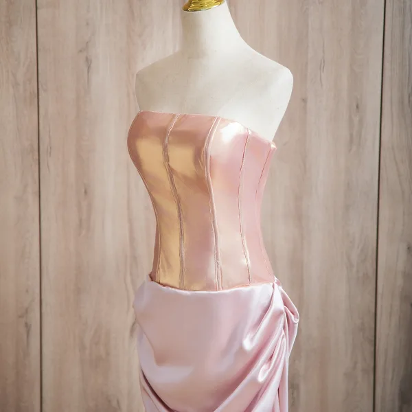 Sexy Blozen Roze Satijn Galajurken 2024 Trompet / Zeemeermin Strapless Mouwloos Ruglooze Sweep Trein Gala Gelegenheid Jurken
