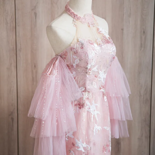Charming Blushing Pink Pearl Sequins Lace Flower Prom Dresses 2024 Trumpet / Mermaid Halter Short Sleeve Backless Floor-Length / Long Prom Formal Dresses