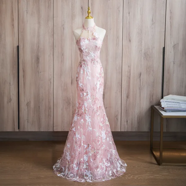Charming Blushing Pink Pearl Sequins Lace Flower Prom Dresses 2024 Trumpet / Mermaid Halter Short Sleeve Backless Floor-Length / Long Prom Formal Dresses