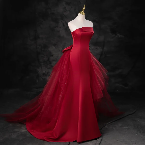 Charmant Bordeaux Satin Robe De Soirée 2023 Trompette / Sirène Bustier Sans Manches Dos Nu Noeud Train De Balayage Soirée Robe De Ceremonie