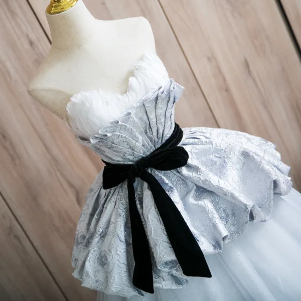Fashion Silver Grey Glitter Prom Dresses 2024 Ball Gown Strapless Sleeveless Backless Bow Sash Floor-Length / Long Prom Formal Dresses