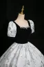 Élégant Gris Faux Diamant Impression Robe De Bal Robe Boule 2024 Encolure Carrée Manches Courtes Dos Nu Longue Promo Robe De Ceremonie