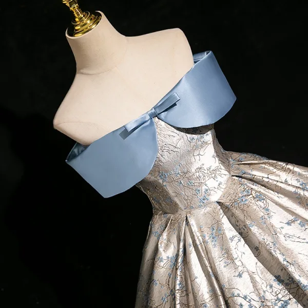 Fashion Sky Blue Printing Satin Prom Dresses 2024 Ball Gown Off-The-Shoulder Bow Short Sleeve Backless Floor-Length / Long Prom Formal Dresses