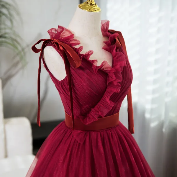 Chic / Beautiful Burgundy Prom Dresses 2024 Ball Gown V-Neck Sleeveless Backless Floor-Length / Long Prom Formal Dresses