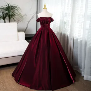 Vintage Originale Bordeaux Faux Diamant Velours Robe De Bal 2024 Robe Boule De L Épaule Manches Courtes Dos Nu Longue Promo Robe De Ceremonie