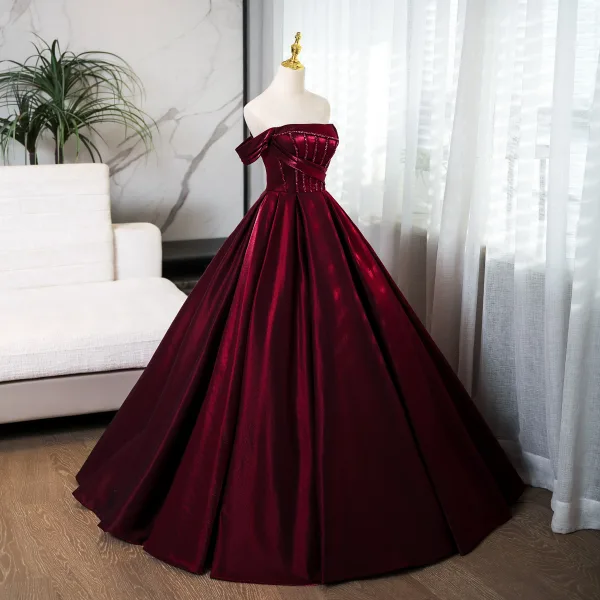 Vintage / Retro Burgundy Rhinestone Velvet Prom Dresses 2024 Ball Gown Off-The-Shoulder Short Sleeve Backless Floor-Length / Long Prom Formal Dresses