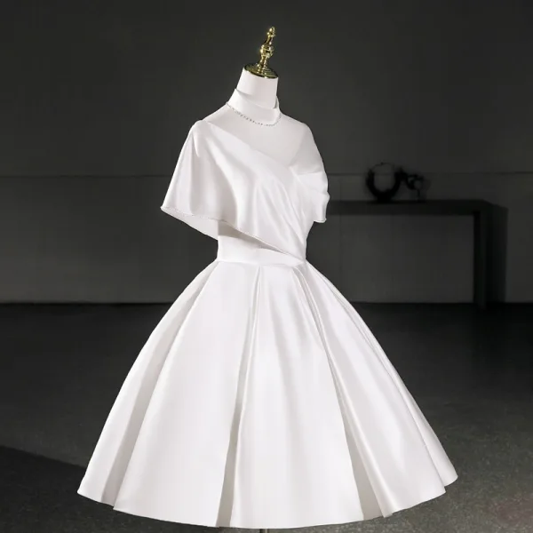 Vintage / Retro Ivory Beading Homecoming Graduation Dresses 2026 Ball Gown High Neck Short Sleeve Backless Knee-Length Formal Dresses
