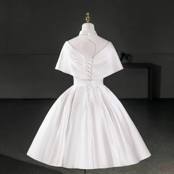 Vintage / Retro Ivory Beading Homecoming Graduation Dresses 2026 Ball Gown High Neck Short Sleeve Backless Knee-Length Formal Dresses
