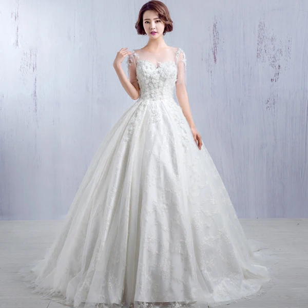 Chic / Belle Église Robe De Mariée 2017 Blanche Princesse Cathedral Train Volants en Cascade Encolure Dégagée Manches Courtes Dos Nu Dentelle Appliques Fleur Cristal Paillettes Perlage