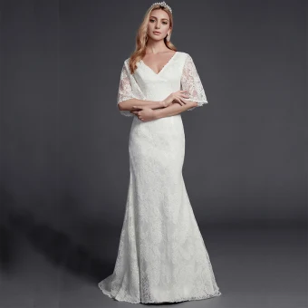 Enkla Elfenben Bröllopsklänningar 2020 Trumpet Sjöjungfru V Hals 1 2 Ärm Appliqués Halterneck Broderade Bröllop