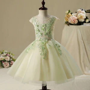 Chic Beautiful Hall Wedding Party Dresses 2017 Flower Girl Dresses Sage Green Short Ball Gown Cascading Ruffles Short Sleeve Scoop Neck Lace Appliques Flower Pearl