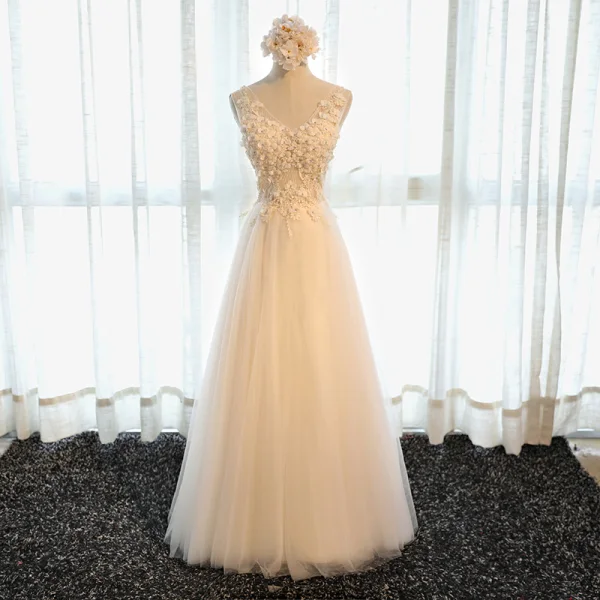 Chic / Beautiful Hall Formal Dresses 2017 Evening Dresses Grey Floor-Length / Long A-Line / Princess Cascading Ruffles V-Neck Sleeveless Backless Lace Appliques Flower Pearl Beading Sequins