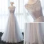 Chic / Belle Salle Robe De Ceremonie 2017 Robe De Soirée Gris Longue Princesse Volants en Cascade Ceinture Encolure Dégagée Sans Manches Dos Nu En Dentelle Appliques Perlage Perle