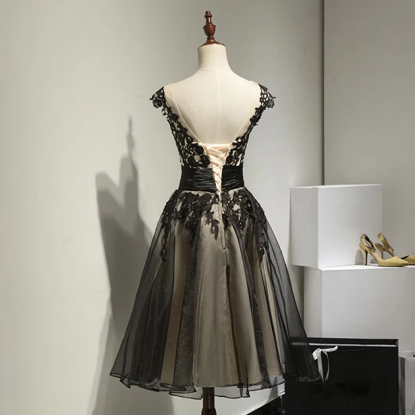 Chic / Beautiful Hall Formal Dresses 2017 Party Dresses Black Knee-Length A-Line / Princess Scoop Neck Backless Sleeveless Sash Lace Appliques