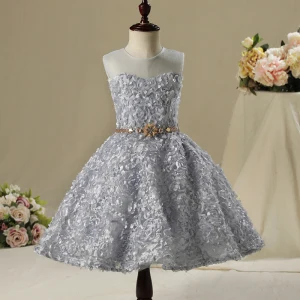 Chic Beautiful Hall Wedding Party Dresses 2017 Flower Girl Dresses Silver Short A Line Princess Scoop Neck Sleeveless Rhinestone Metal Sash Appliques Flower