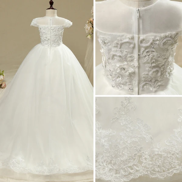 Chic / Beautiful Church Wedding Party Dresses 2017 Flower Girl Dresses White Ball Gown Chapel Train Scoop Neck Short Sleeve Lace Flower Appliques Rhinestone Pearl
