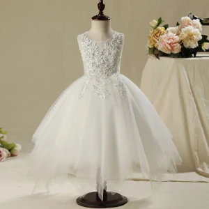 Hermoso Lglesia Vestidos Para Bodas 2017 Vestidos Para Niñas Blanco Asimétrico Ball Gown Volantes En Cascada Scoop Escote Sin Mangas Perla Apliques Flor