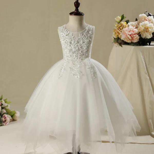 Schöne Kirche Kleider Für Hochzeit 2017 Mädchenkleider Weiß Asymmetrisch Ballkleid Fallende Rüsche Rundhalsausschnitt Ärmellos Perle Applikationen Blumen