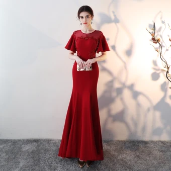 Chic Belle Bordeaux Transparentes Robe De Soirée 2018 Trompette Sirène Encolure Dégagée Manches Courtes Appliques En Dentelle Faux Diamant Train De Balayage Dos Nu Robe De Ceremonie
