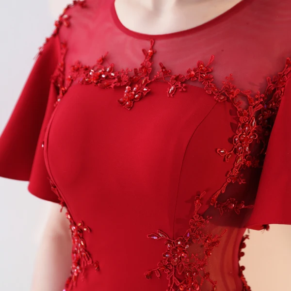 Chic / Belle Bordeaux Transparentes Robe De Soirée 2018 Trompette / Sirène Encolure Dégagée Manches Courtes Appliques En Dentelle Faux Diamant Train De Balayage Dos Nu Robe De Ceremonie