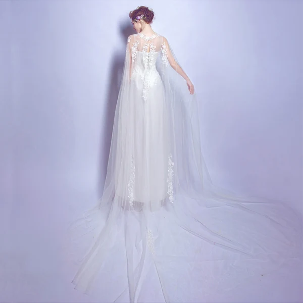Chic / Belle Église Robe De Mariée 2017 En Dentelle Appliques Dos Nu Encolure Dégagée Sans Manches Chapel Train Blanche Princesse