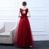 Chic / Beautiful Burgundy Evening Dresses  2018 A-Line / Princess Scoop Neck Sleeveless Sequins Appliques Flower Floor-Length / Long Ruffle Backless Formal Dresses
